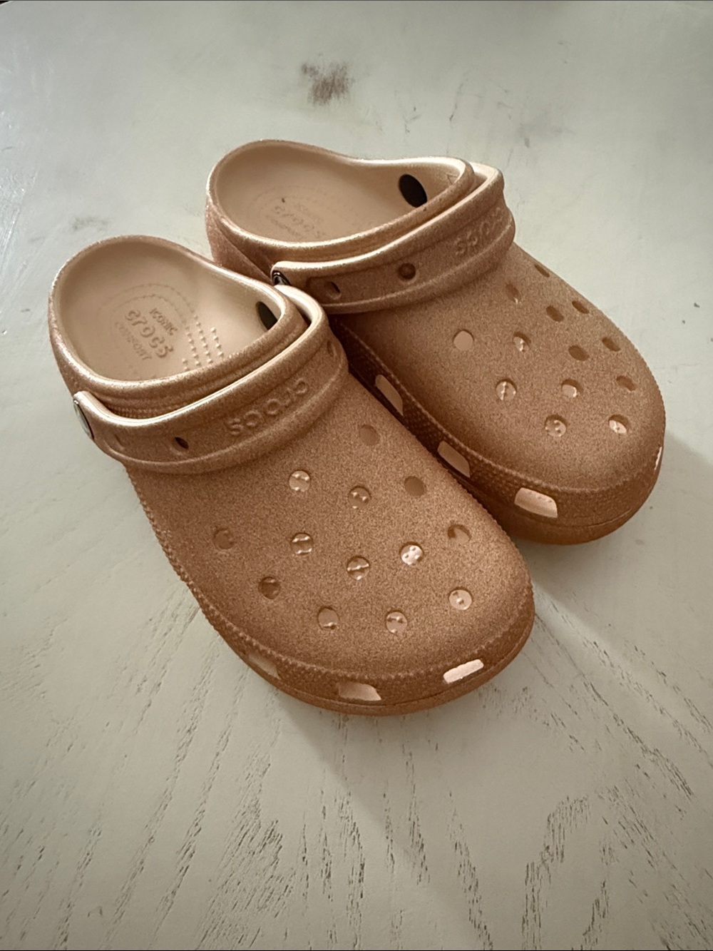 Crocs sparkly glitter clog sandals peach size 6